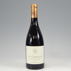 @NU[h [u smm[  750ml  La Croisade Reserve Pinot Noir