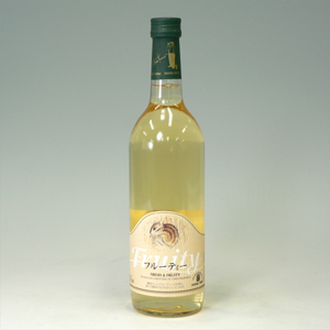 グランドセール ブドウの新鮮なフルーティさを十分に残した 飲みやすく気軽にお楽しみいただける白ワインです 丹波ワイン フルーティ 白 720ml tepsa.com.pe